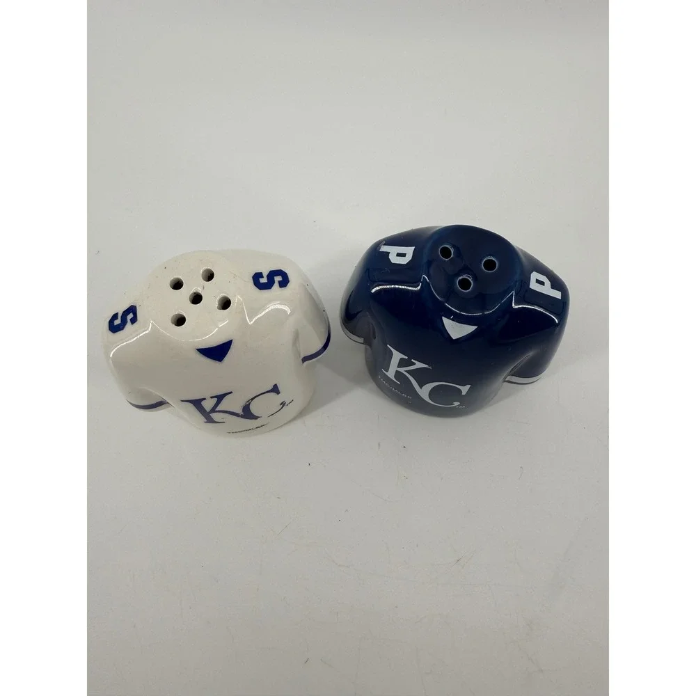 Kansas City Royals MLB Jersey Salt and Pepper Shakers The Memory Company Ceramic